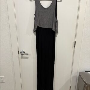 Chic Gray and Black Sleeveless Maxi Dress